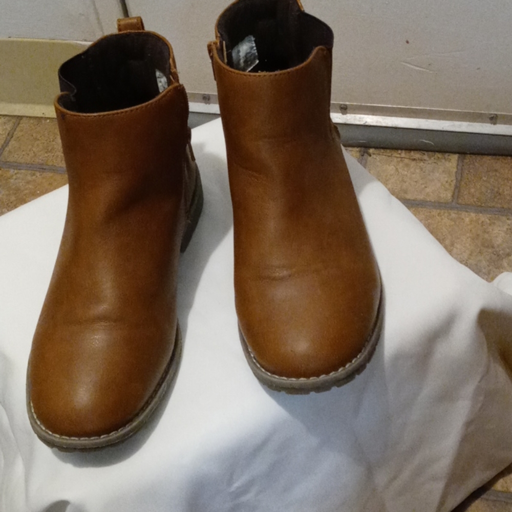 Chelsea boots